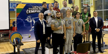 Štangos spaudimo varžybose iškovoti medaliai