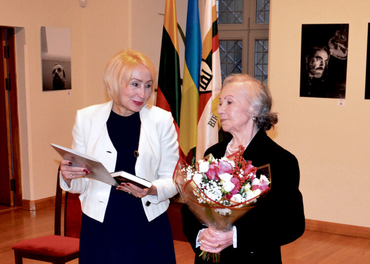 Maldos ir meilės Tėvynei palaikomi