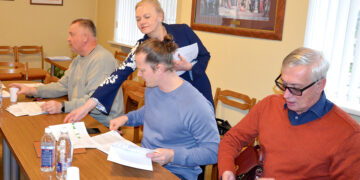 Ką gauti lengviau – socialinę ar žemės savininkui teikiamą paramą?