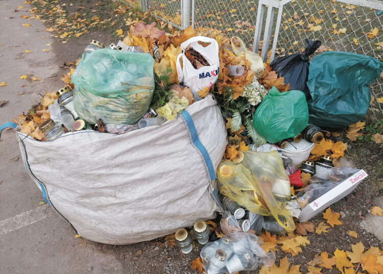 Užstrigę dangčiai ir nusilpusios akys