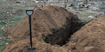 Ar seniūnijos kasa duobes nabašninkams