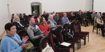 Paskutinis prieš pirmą