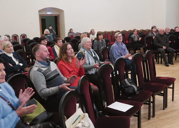 Paskutinis prieš pirmą