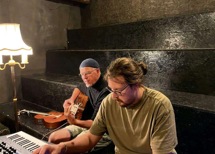 Vytauto V. ir Jono Landsbergių koncerto SKRISK MEDŽIŲ VIRŠŪNĖMIS premjera įvyks Biržuose