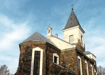 Ar per šventes Papilio krašto bažnyčios neliks be vargonų muzikos?