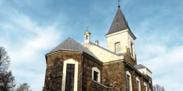 Ar per šventes Papilio krašto bažnyčios neliks be vargonų muzikos?