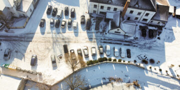 Socialiniai darbuotojai darbo reikalais važiuoja nuosavais automobiliais