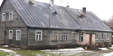 Ar sulauks pagalbos Paryžiaus gatvės daugiabutis?