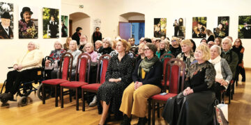 Pakilti iki senatvės. Fotografijų paroda „Senjorų retro“