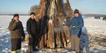 Protesto laužai degė visame Biržų rajone