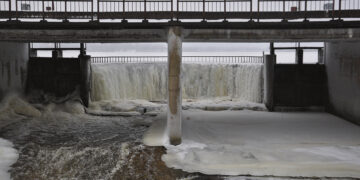 Vandens lygis aukštas, bet ne kritinis
