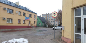 Kelio ženklas stovi teisėtai, bet ar teisingai?