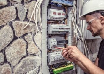 Kiek laiko trunka elektros instaliacijos įrengimas?