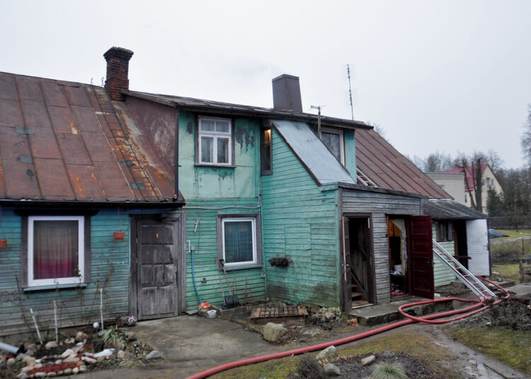 Degančių kaminų diena