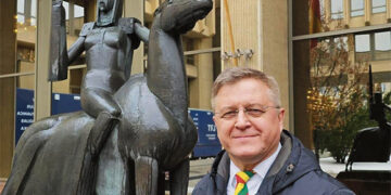 Seimo narys prašys paneigti melagienas