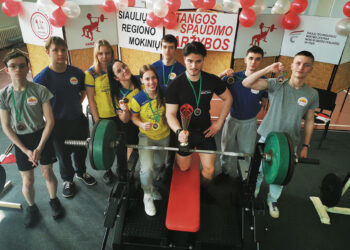 Gimnazistai laimėjo štangos spaudimo varžybas