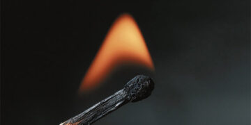 Padegimo aplinkybes aiškinasi policija