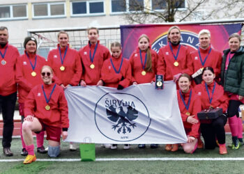 Vyrų futbolininkų nesėkmės kartėlį pasaldino moterų pergalės