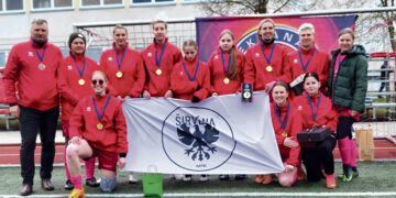 Vyrų futbolininkų nesėkmės kartėlį pasaldino moterų pergalės