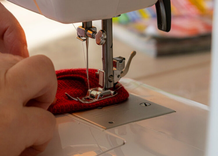 Kaip išmokti siūti?