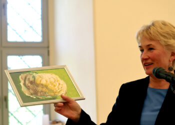 Draugystės tiltu pas senjorus atskriejo daina