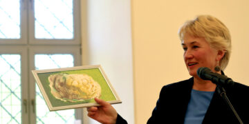 Draugystės tiltu pas senjorus atskriejo daina