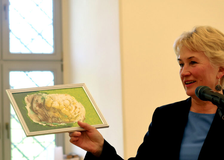 Draugystės tiltu pas senjorus atskriejo daina