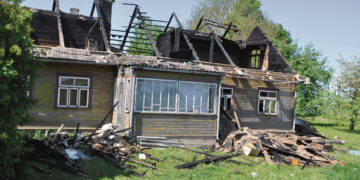 Gaisras kilo dėl kraunamos žaislo baterijos