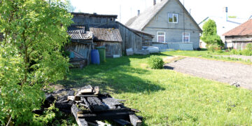 Gaisras atvėrė gyventojų bėdą ir miesto gėdą