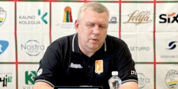 Krepšinio treneris, nebijantis svajoti