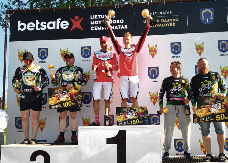 Biržiečiai dominavo motociklų su priekabomis klasėje