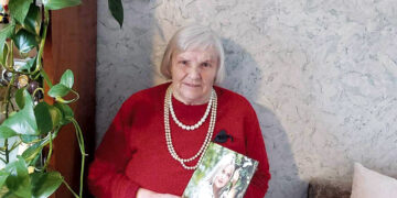 Daugiavaikė motina siūlo atžalas auklėti darbu ir savo pavyzdžiu