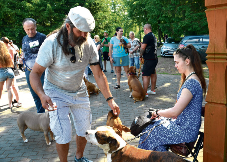 Keturkojų ir sparnuočių gražuolių paroda