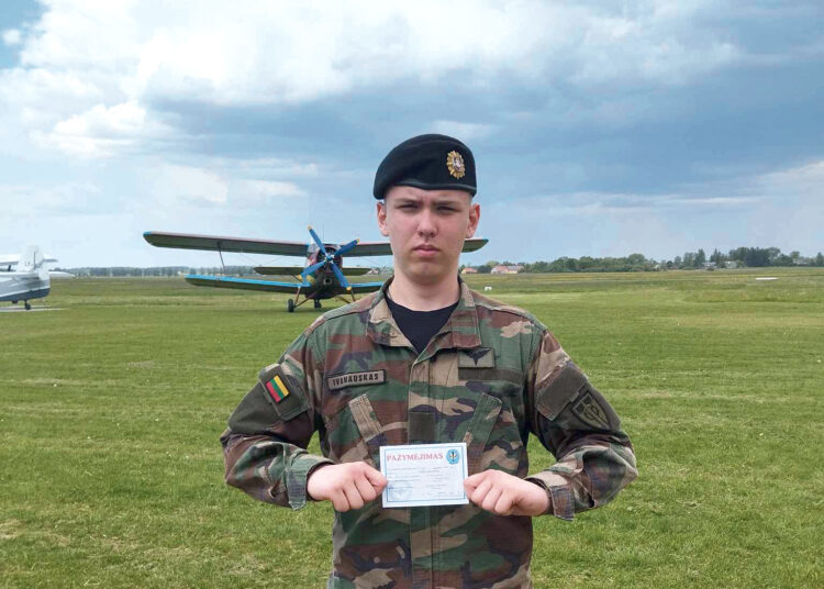 Ruošiasi kariškio keliui