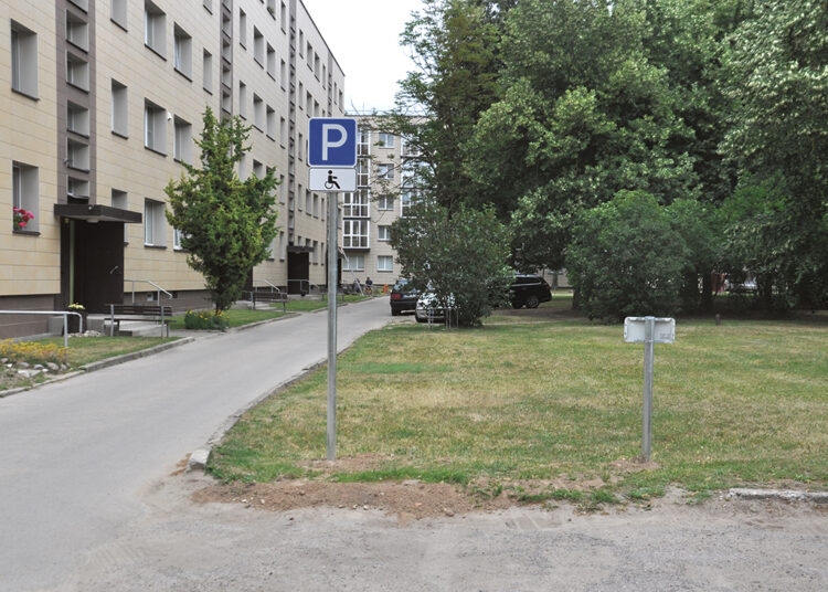 Aistros dėl ženklų