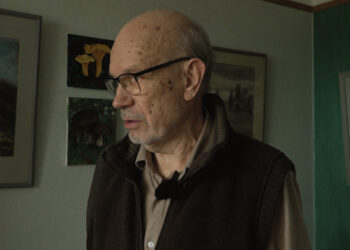 Jubiliejų minintis dailininkas Egils Skuja – latvis, jau beveik 50 metų kuriantis Biržuose