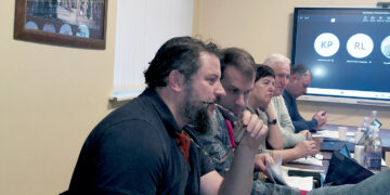 Ir vėl nepatinka kaimynai