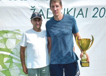 Pasvalio teniso pirmenybių taurė – biržiečio rankose