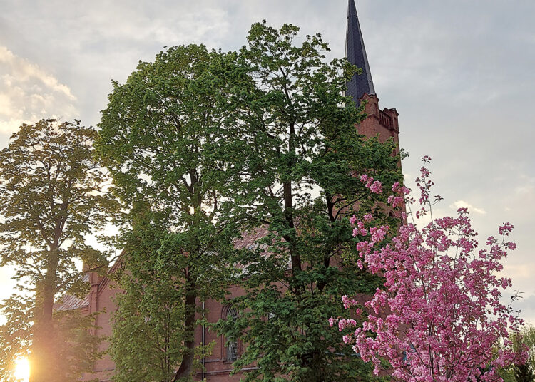 Biržų reformatų bažnyčios pastato istorija