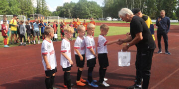 Atostogas paįvairino draugiškas futbolo turnyras