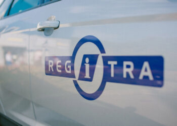 Bandymai gyventi už kitą vaikiną