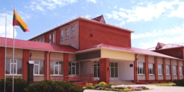 Savivaldybės biudžetą gelbsti iš užsienio sugrįžę vaikai