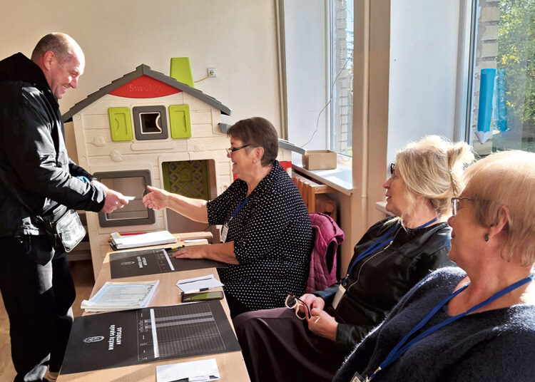 Ką žadėjo rinkimų dienos rytas