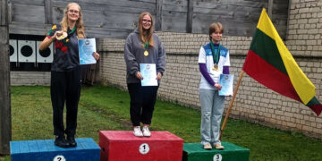 Lietuvos jaunių čempionate iškovojo auksą ir bronzą