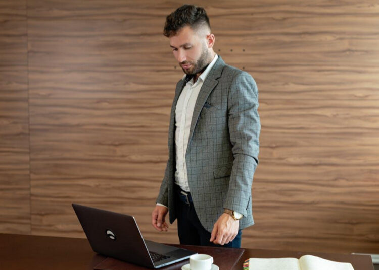 Įmonių steigimas Lietuvoje: žingsniai ir būtini dokumentai