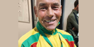 Svarsčių kilnojimo legenda grįžo į sporto areną