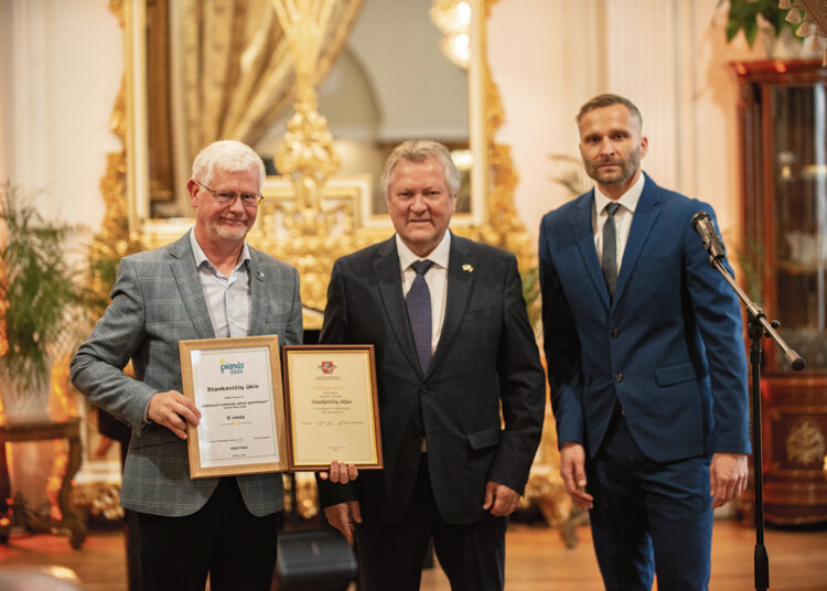 Biržų rajono ūkininkai pelnė garbingą apdovanojimą