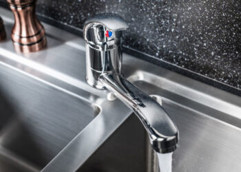 Vandens minkštinimas daugiabučiuose: komfortas šiek tiek kainuos