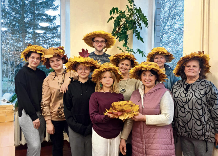 Rudens spalvomis nuspalvinta popietė