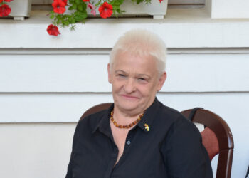 Socdemų žodžiai, darbai ir apsileidimai